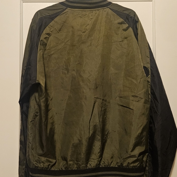 Men's Bomber Jacket with Embroidered Patch - Picture 4 of 4